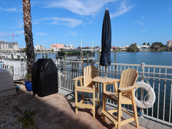 Great Bay View, 2.5 blocks to Clearwater Beach